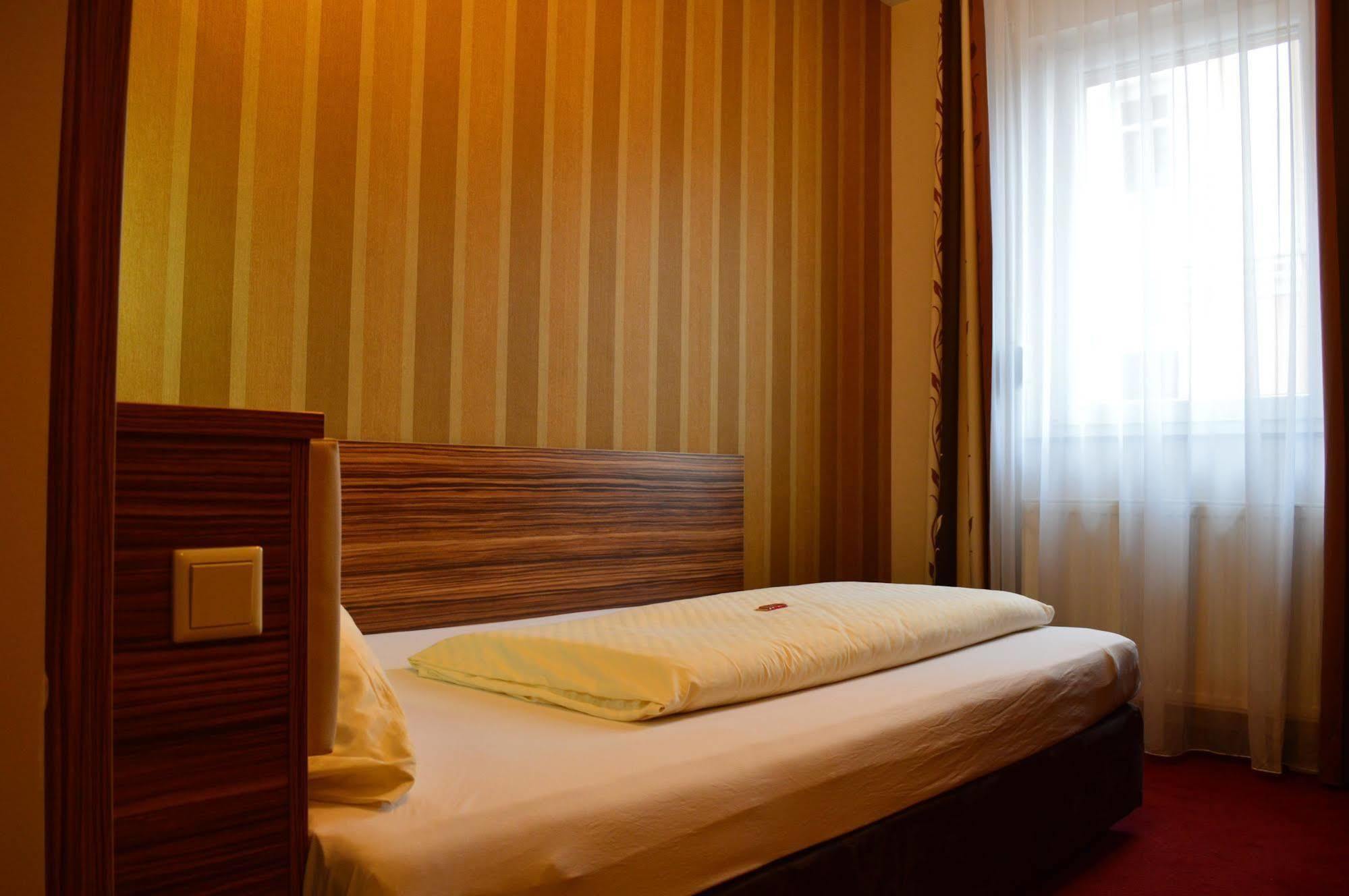 Erde Hotel Erlangen Kültér fotó